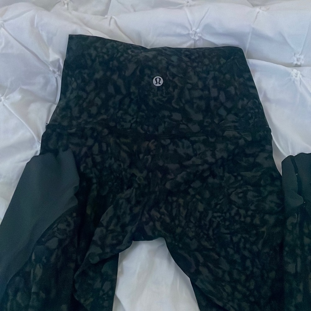 LULULEMON size 2 leggings